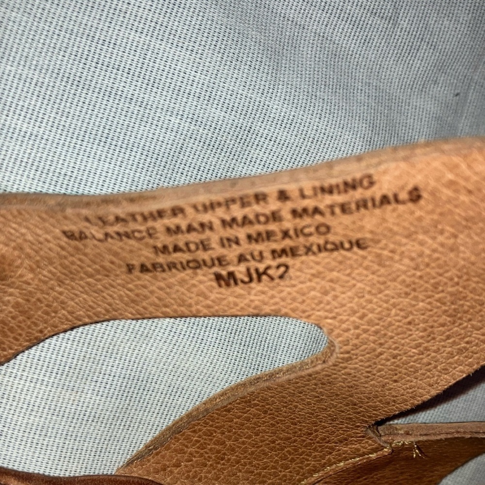 Size 9 (40.5) leather Women's Tan Wedge Sandals - Picture 8 of 16